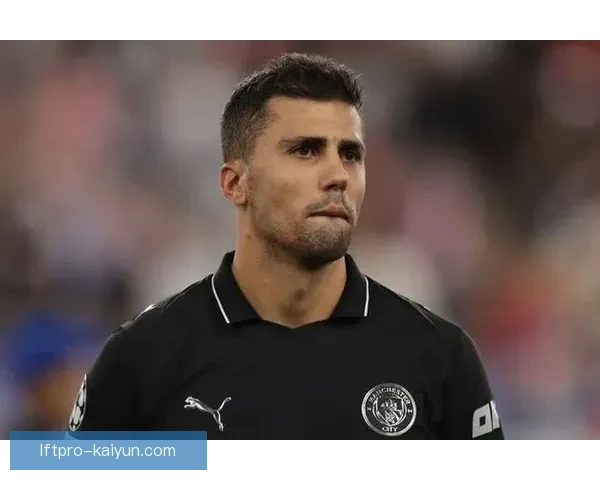 罗德里在近期比赛中展现出出色的心态调整能力，值得关注其表现稳健。