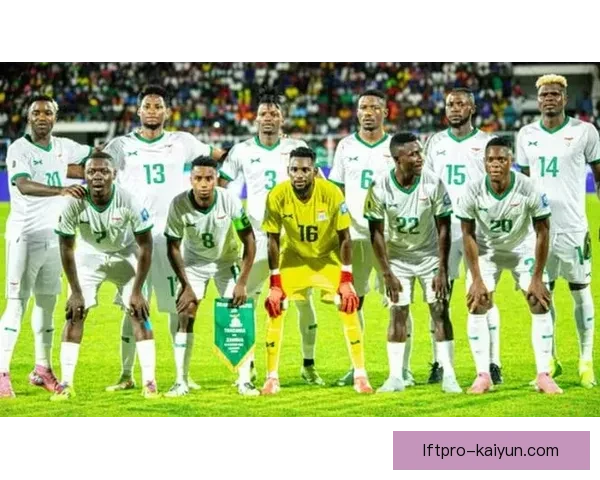 非洲冠军联赛冠军表现稳健，引发各方关注与期待