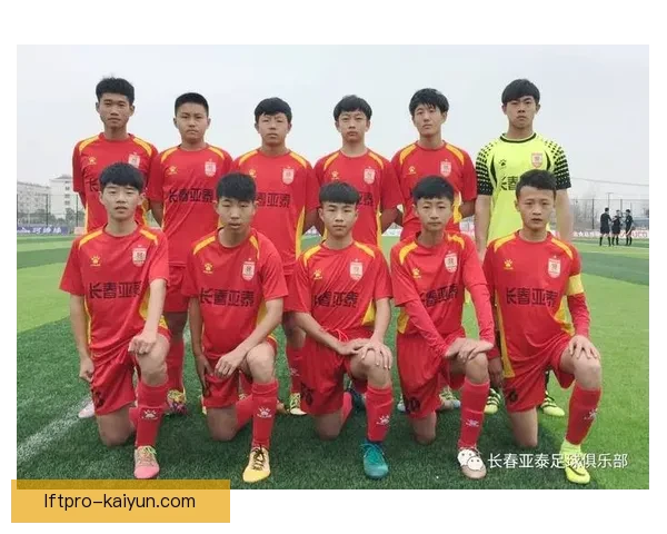 莱万多夫斯基持续刷新后备进球纪录，状态回暖引发关注